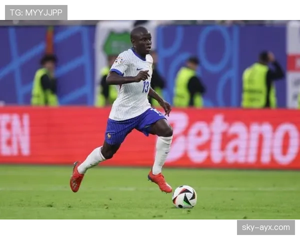 格列兹曼休赛期充电备战新赛季，专注训练与家庭时光