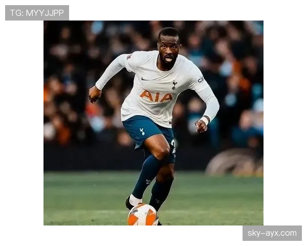 恩东贝莱租借加盟加拉塔萨雷