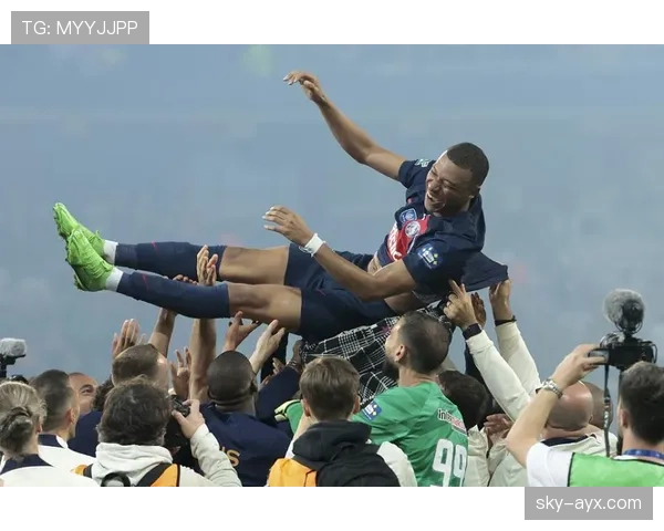 姆巴佩 vs 梅罗:接班新王的关键差距在哪